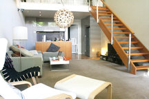 Loft apartment. Between beach, CBD