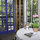 Airy, yet tasteful and private