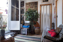 French artist rents seaside attic