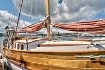 Boat &Breakfast with Optional Sail*