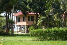 Home by the Sea - La Ceiba Honduras