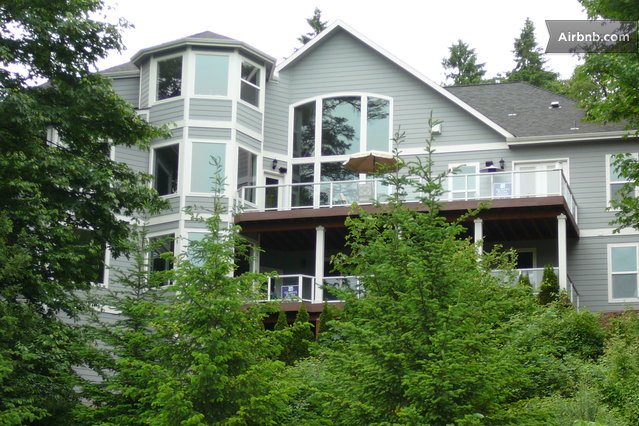Stay at 'Gorgeous Private Home' by the night (Salem) $95