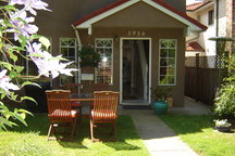 cosy room near skytrain &The Drive 