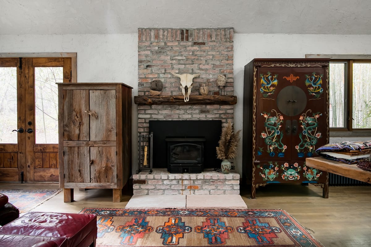 Unique Artist's Home in Springs Hamlet
