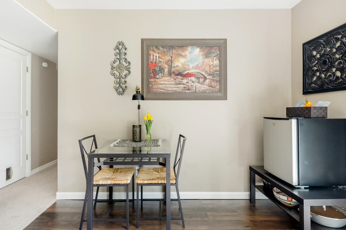 Ground Level Walkout Guest Suite