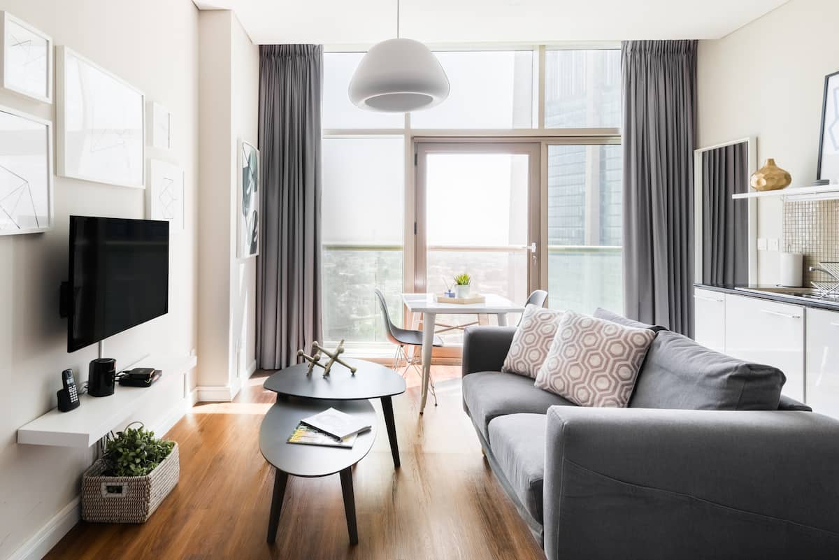 Stylish, High-Floor Studio in the Center of the City Vibe
