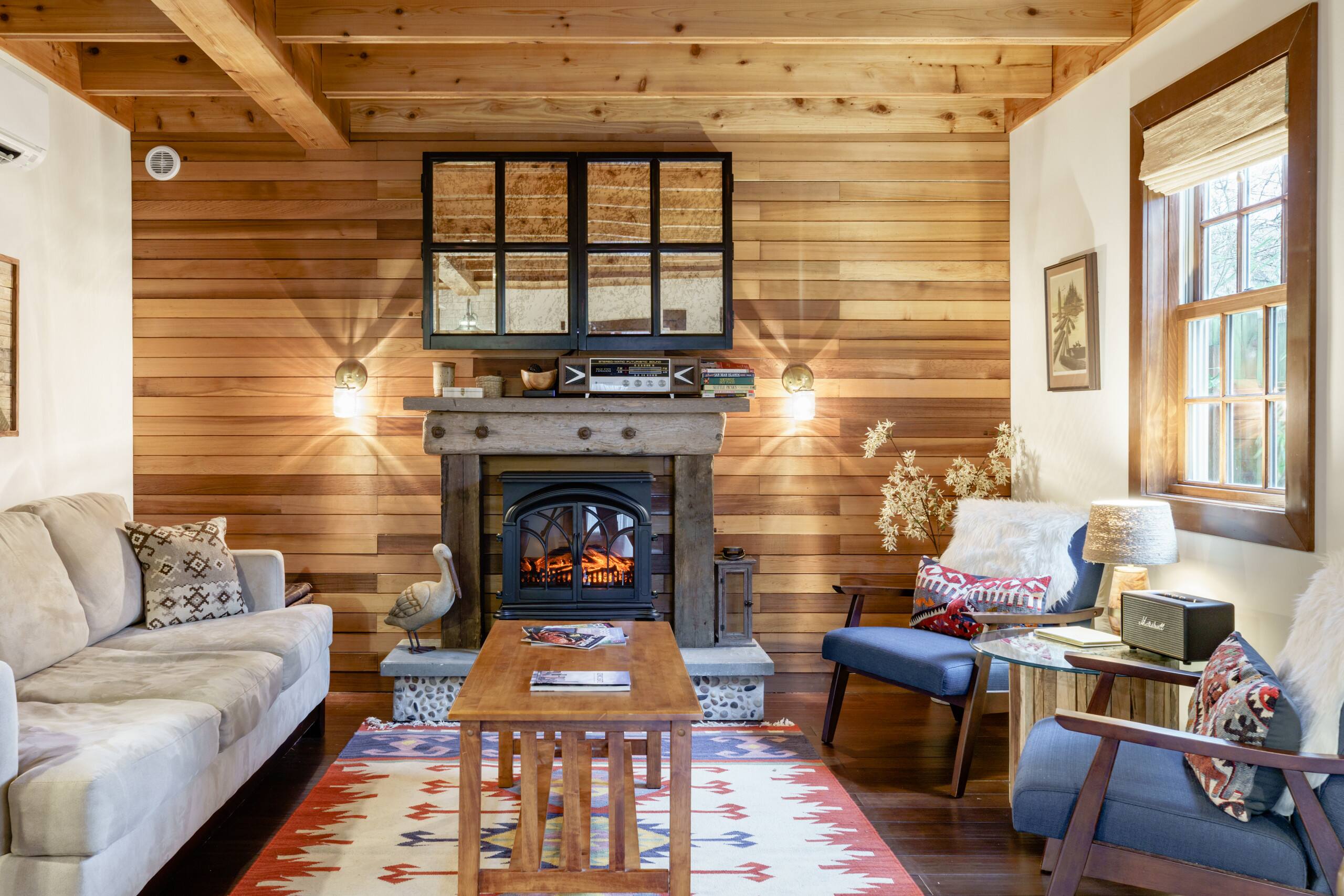Private And Spacious Guesthouse With Pacific Northwest Charm
