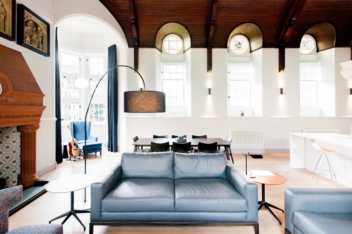 Iconic Luxury Apartment in Heart of Dean Village