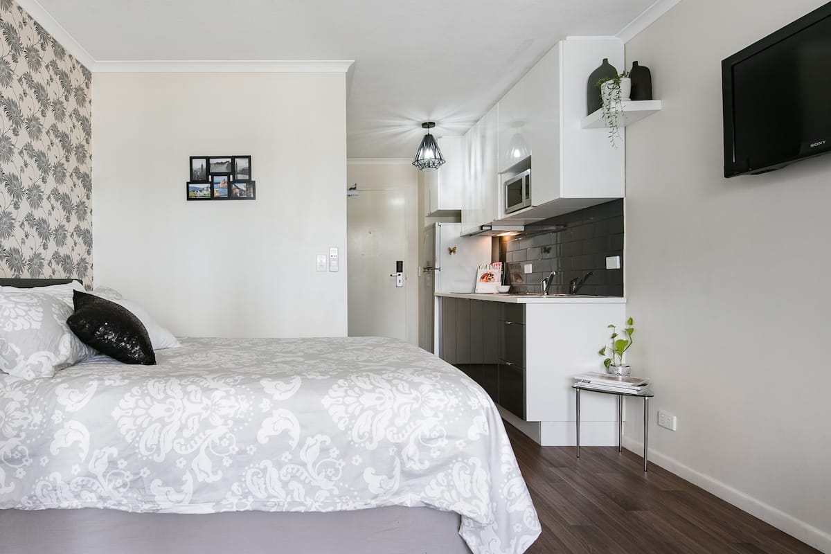 Great Location. City, Southbank Parklands and Galleries