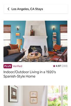 현대적인 가구로 꾸며진 거실과 밝고 바람이 잘 통하는 주방