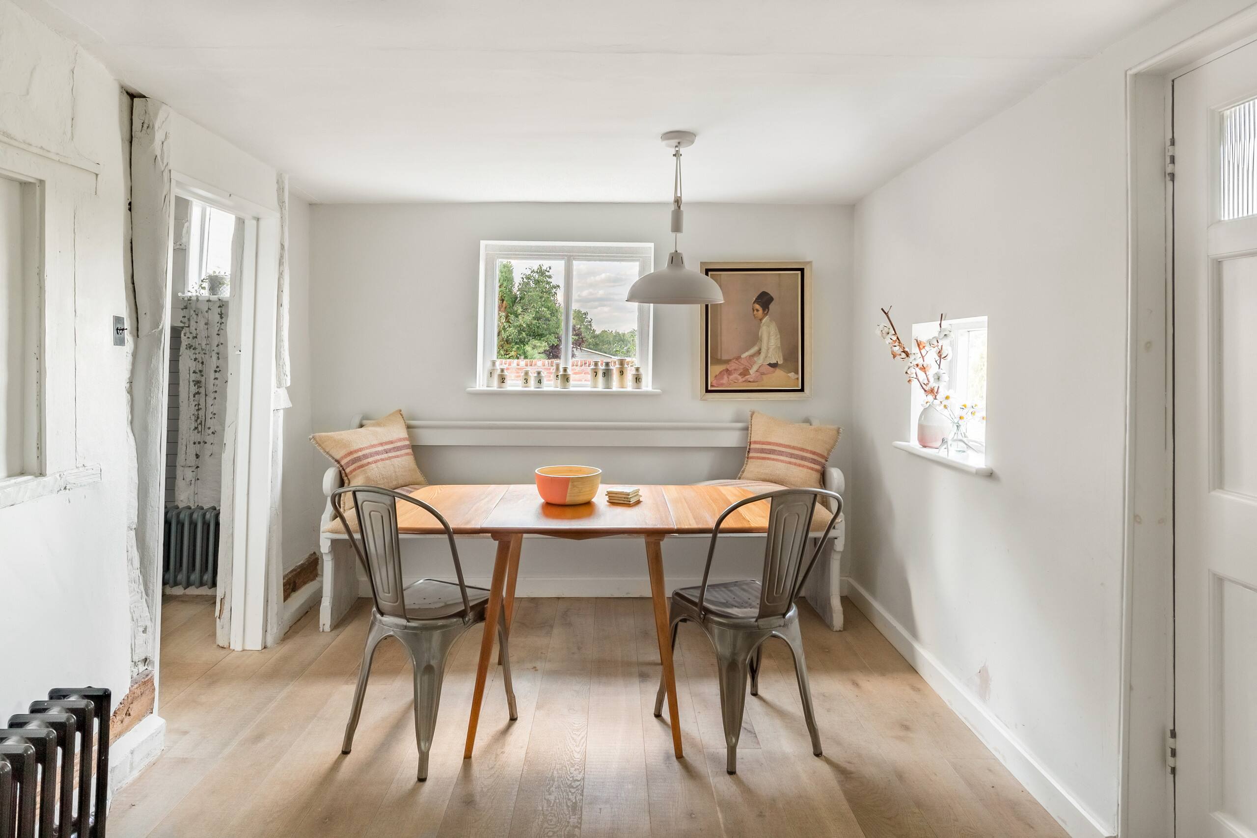 Stylish Living in a Medieval Cottage Cottages for Rent in Harleston