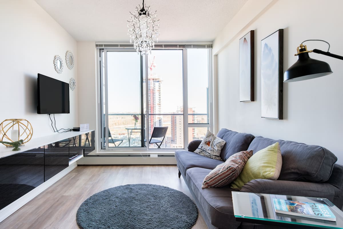 Sweeping River Views and Stampede Park from a Penthouse