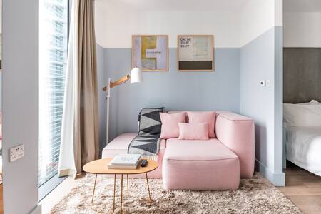 Designer Studio Apartment in Central London