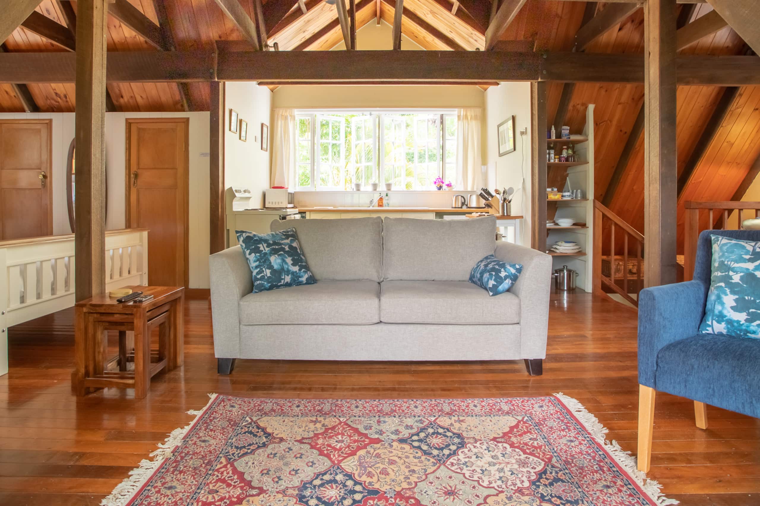 CountryStyle Studio Apartment in a Rustic Cottage Guesthouses for