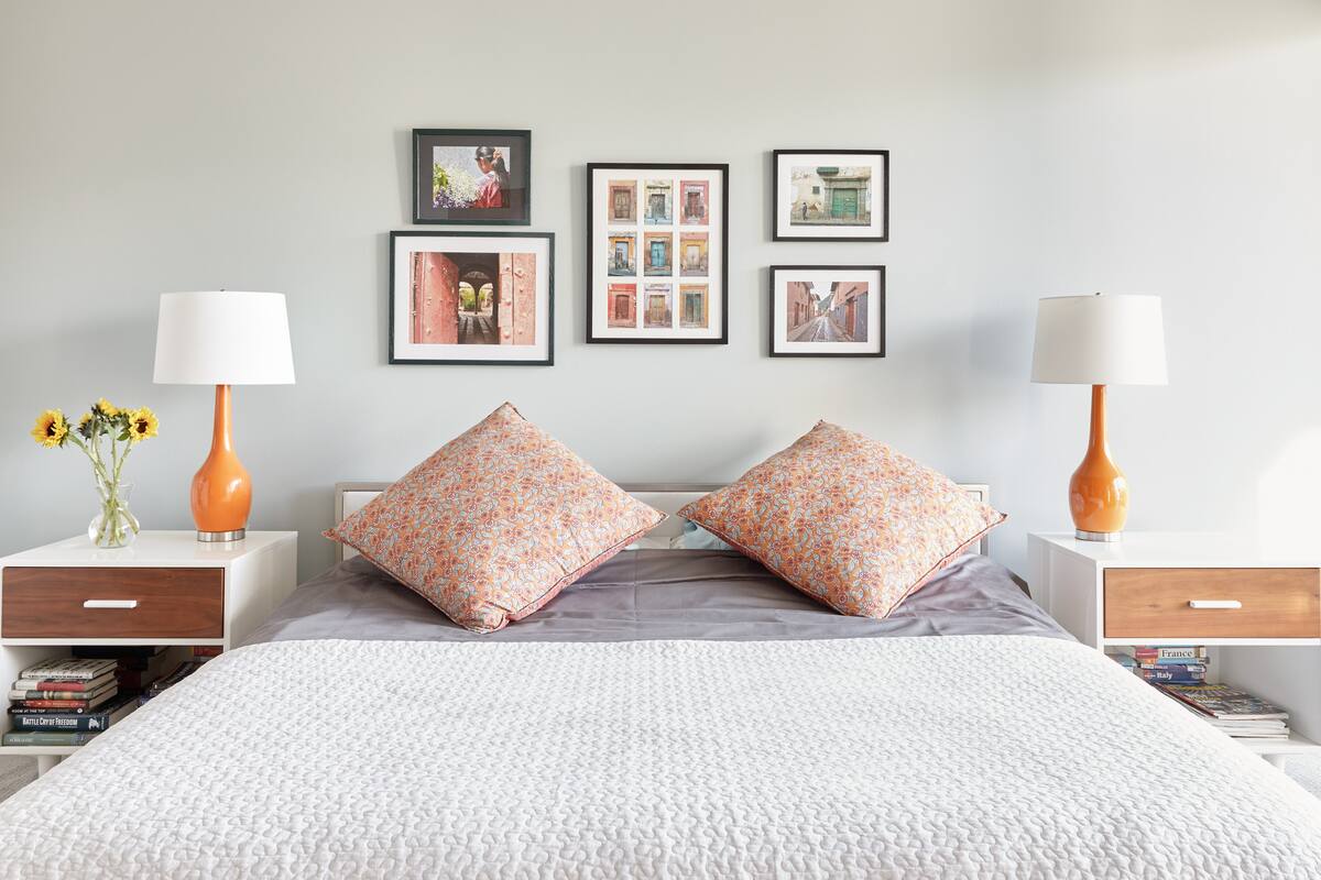 Spacious, Lovely, Sunlit Room with Private Outdoor Balcony