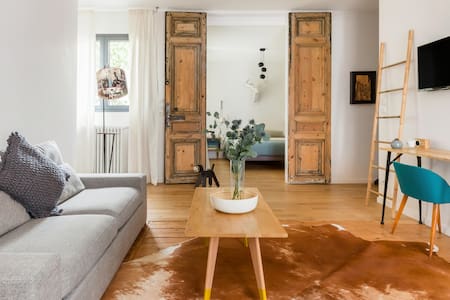 Bienvenue au Grand Talensac...
Possibilité de parking privé