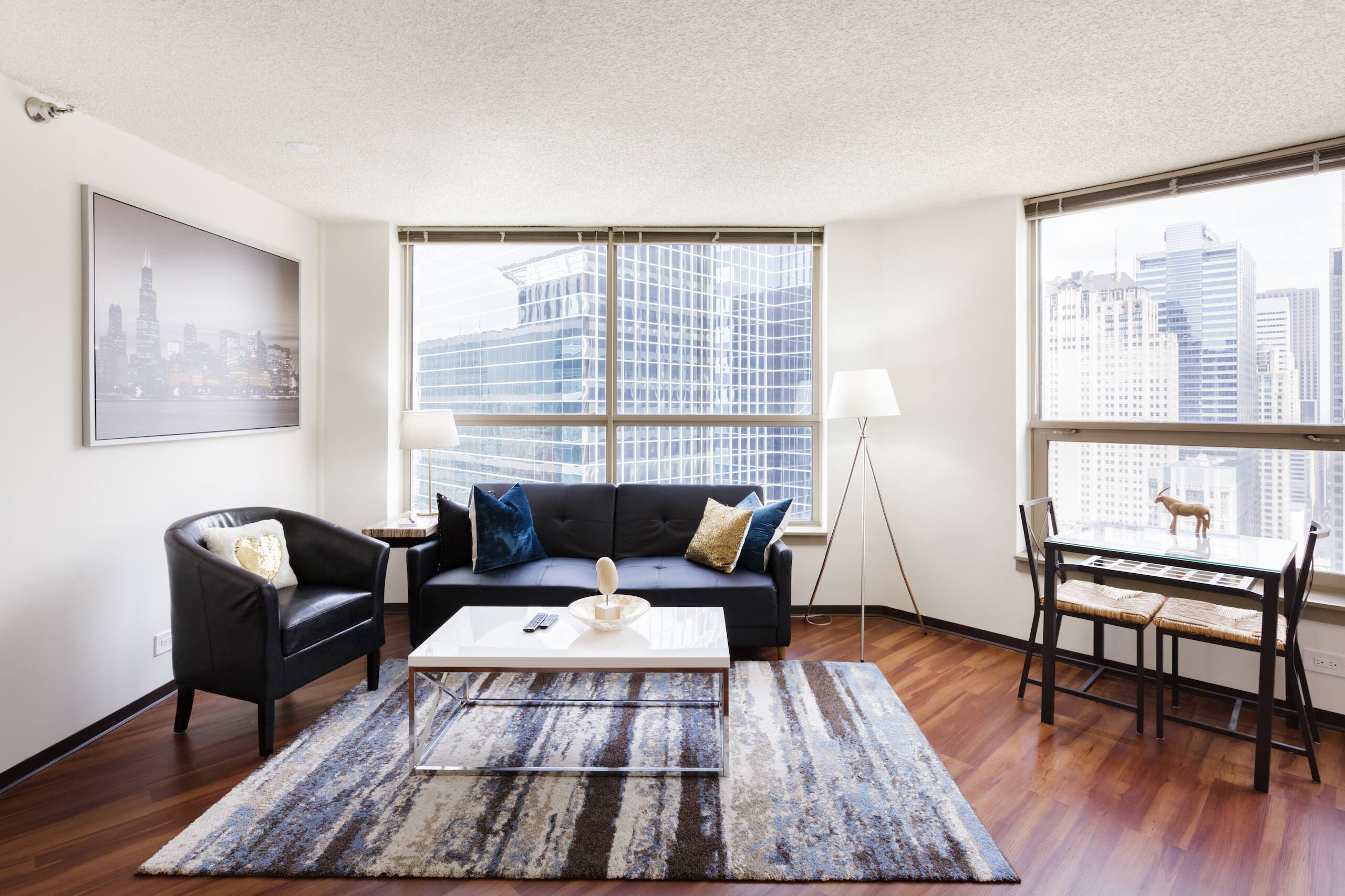 contemporary chicago rentals