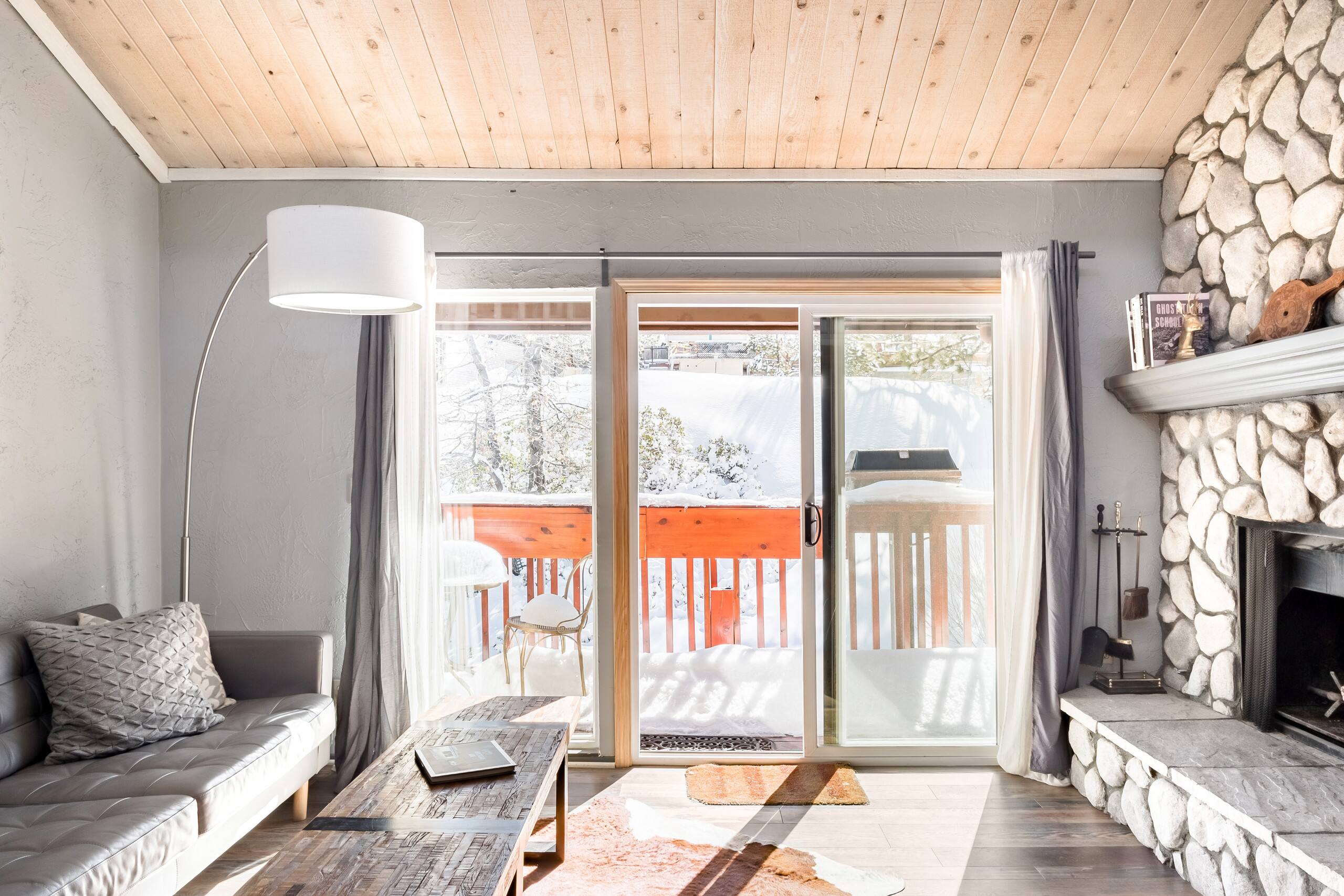 Snow Summit Cabin In Big Bear Just Steps To Ski Lifts Cabins For