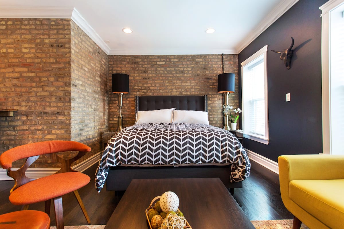 Airbnb Chicago Vacation Rentals Places To Stay