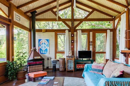 Loft Estiloso com Visual Deslumbrante da Lagoa e do Mar