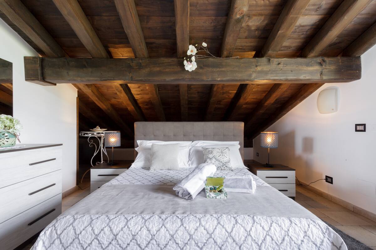 In Bellagio, cozy apartment with amazing lake view, garden and private parking.