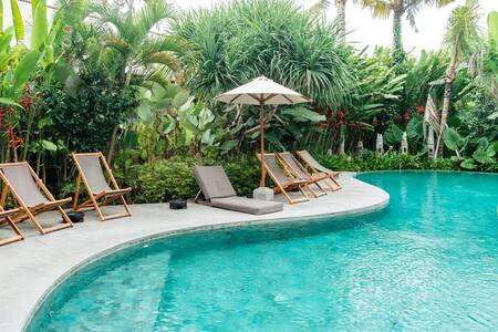 Characterful Ethnic Apartment close to Batu Bolong Beach