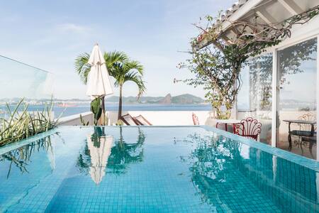 Romantic Penthouse for Couples with Private Pool