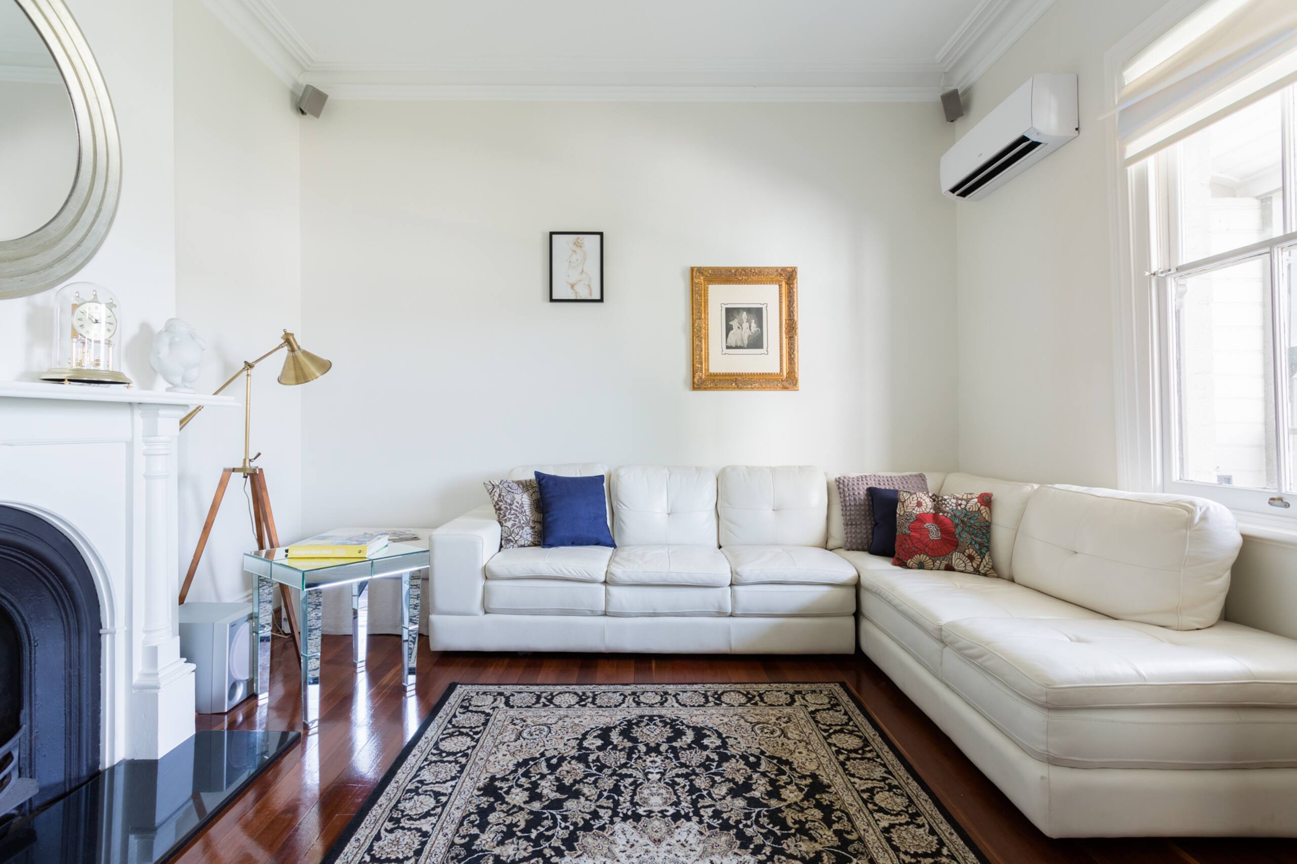 Hear Native Birdsong from a Sunny InnerCity Sanctuary Guest suites