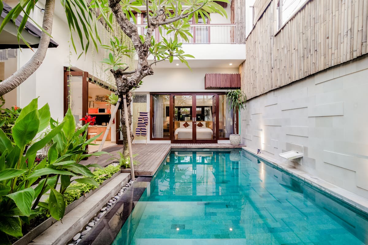 Zen Tropical Villa with Hot Tub and Private Pool in Seminyak