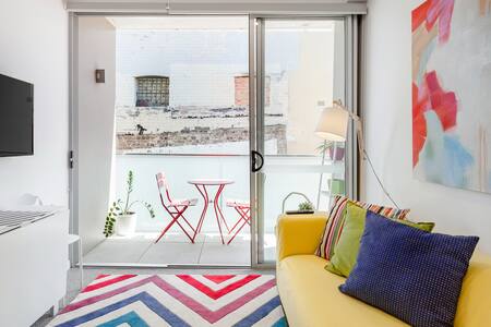 Walk to Galleries From an Artful Studio in a Boho Area