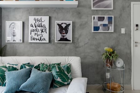 Copacabana beach airbnb plus, Vibrant Apartment