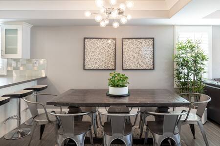 Immaculate Beach House a Stone's Throw from the Sea