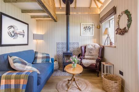 Weaver’s Cottage beach getaway