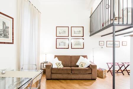 Elegante Appartamento in Puro Stile Trasteverino