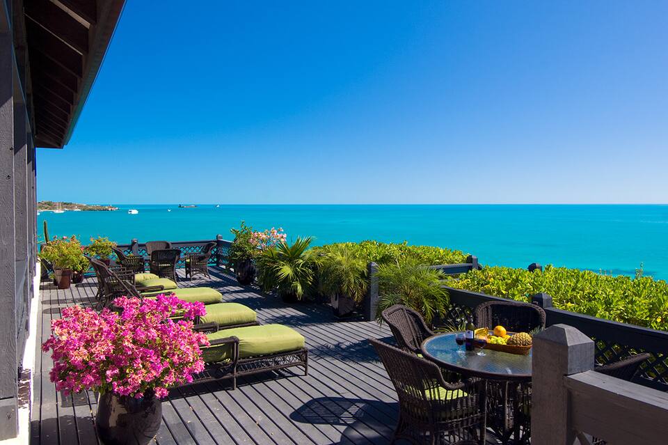 Villa Seacliff Luxury Retreats