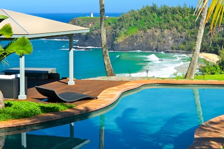 Dali Hale Estate On Secret Beach