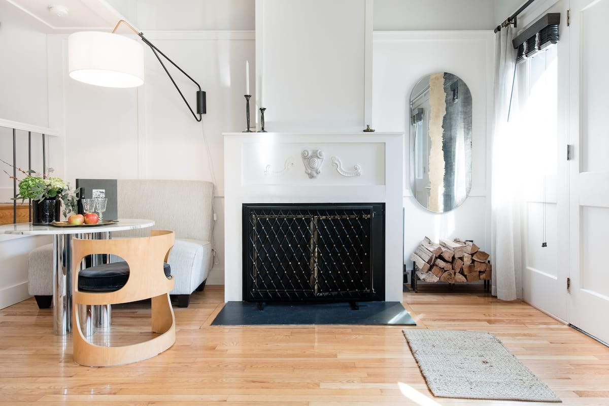 Luxuriously Restored Loft in Historic Old Town Alexandria