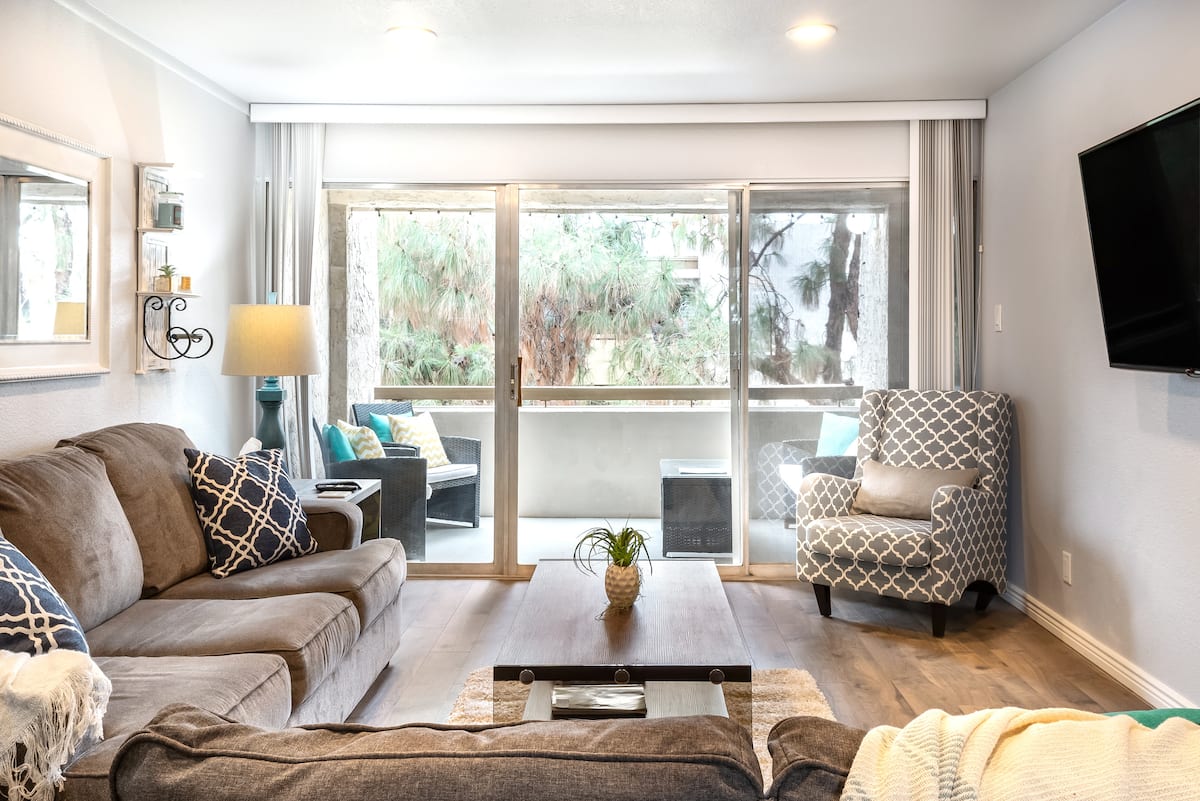 Top Floor Old Town Condo