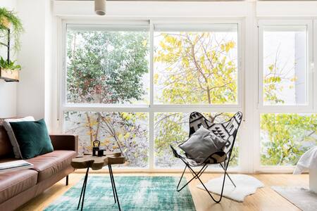 Vine, Nature-inspired, Bright & Modern, Malasana