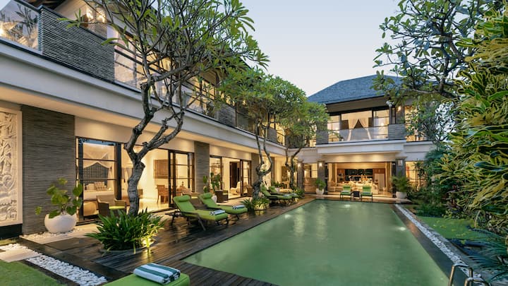 Bali Luxury Villas & Vacation Rentals | Airbnb Luxe | Luxury Retreats