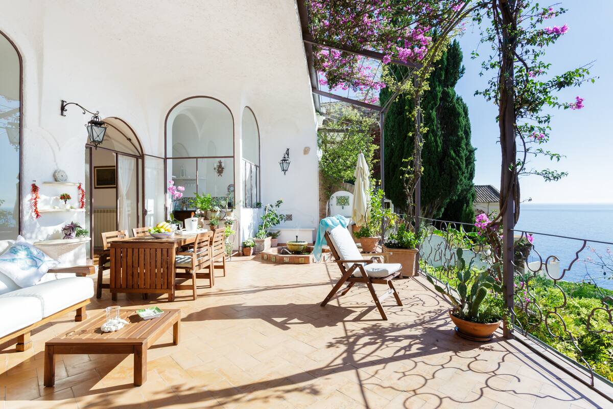Airbnb® Positano Holiday Rentals & Places to Stay Campania, Italy