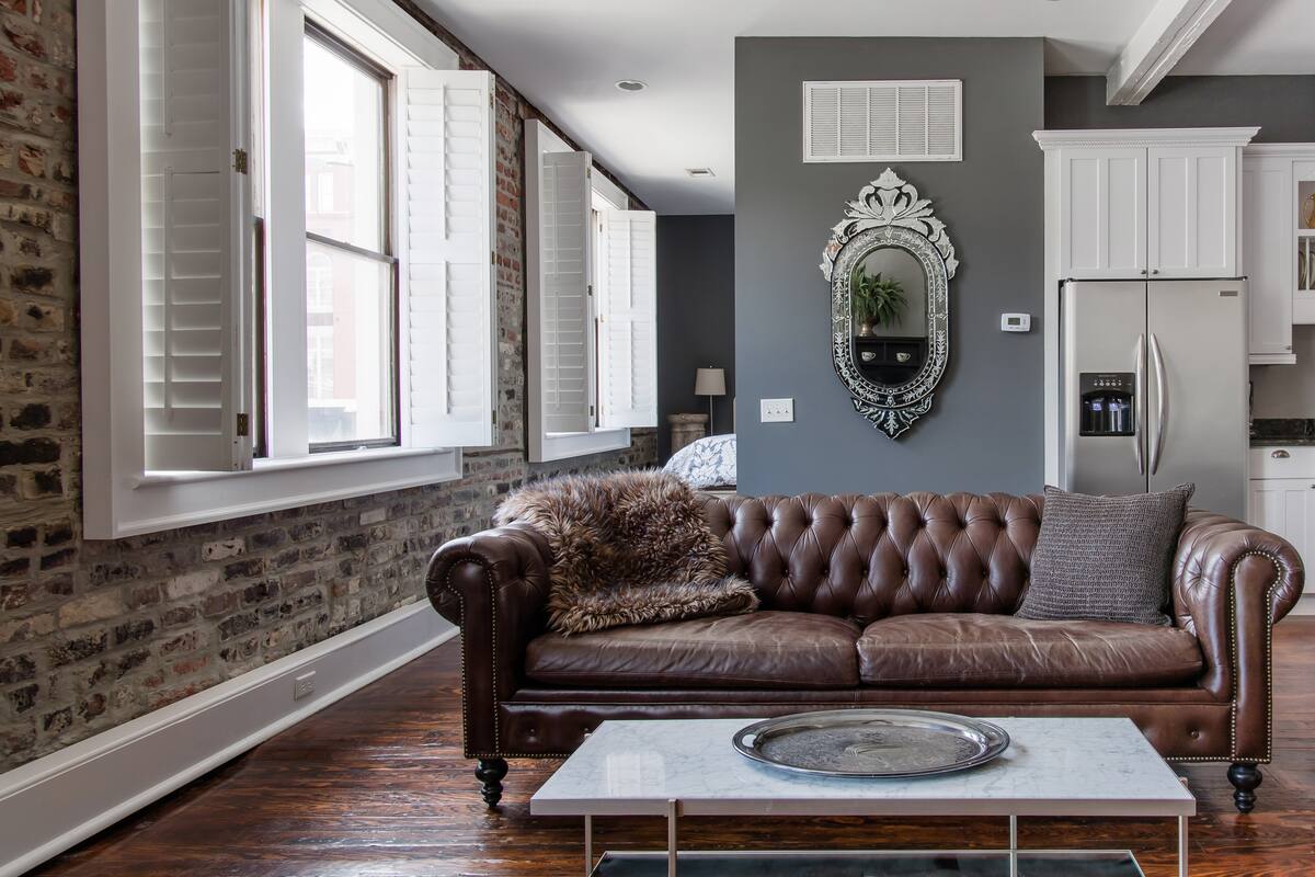 Ellis Square Place--City Market Central--King Bed