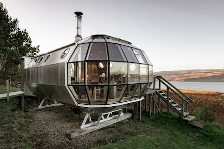 Unique and Secluded AirShip with Breathtaking Highland Views