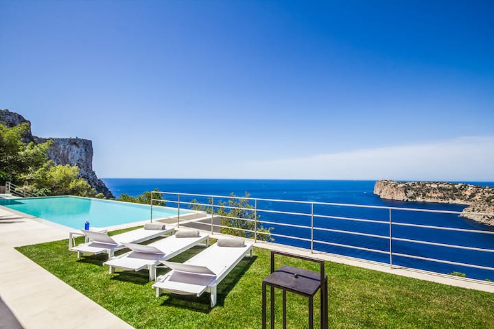 Puesta del Sol | Luxury Retreats