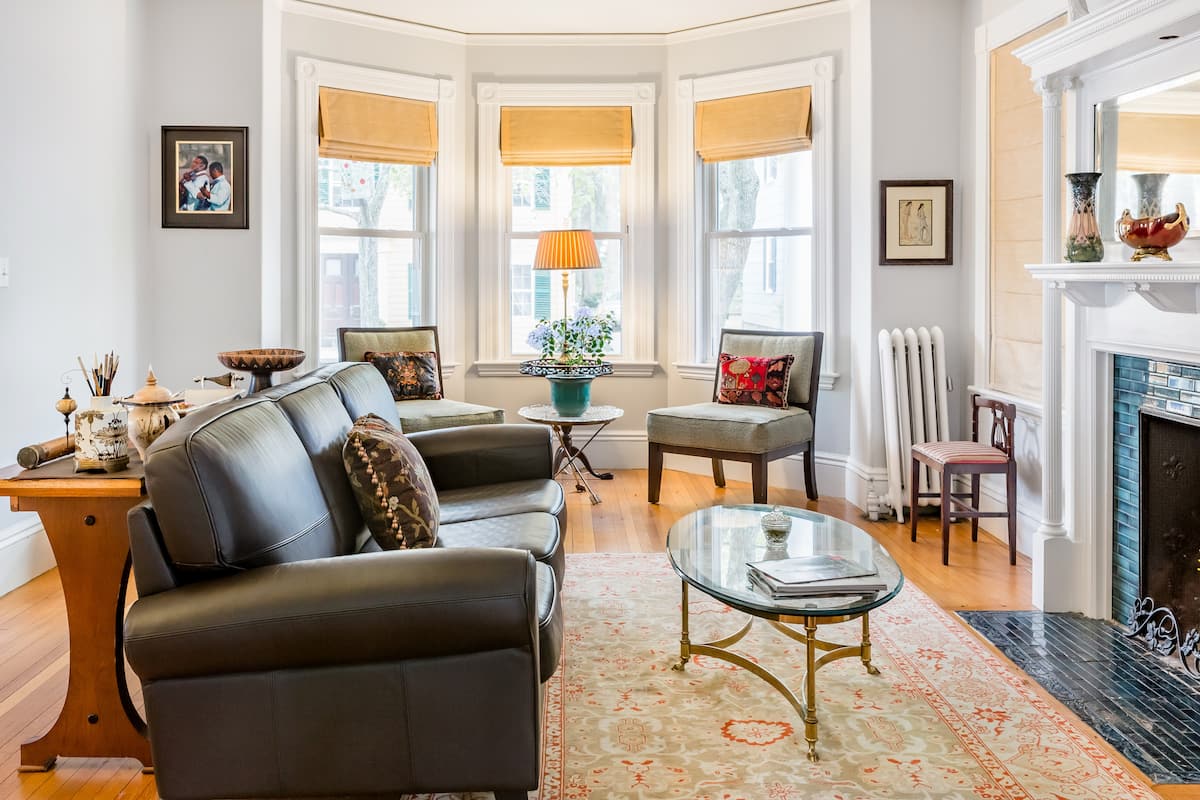 Master Suite Guest Unit in Historical Home