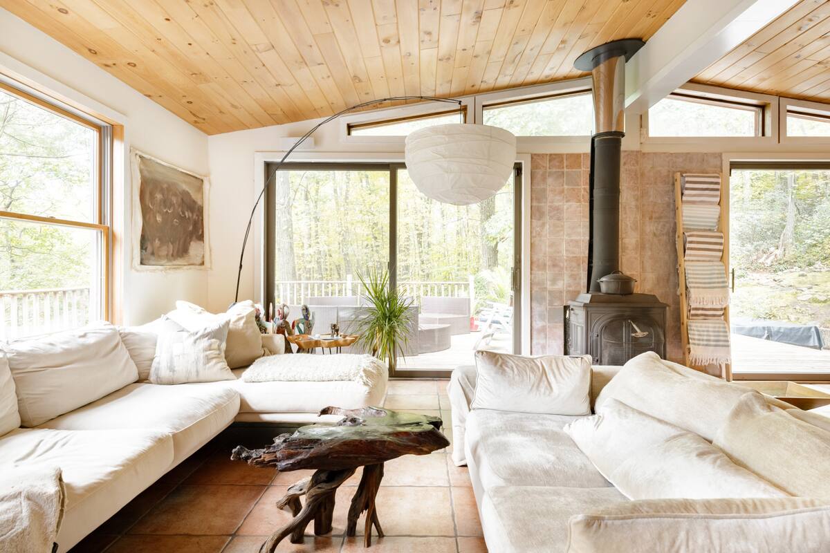 Hilltop Hideaway Forest Cabin With Outdoor Hot Tub 4 Bedrooms 4