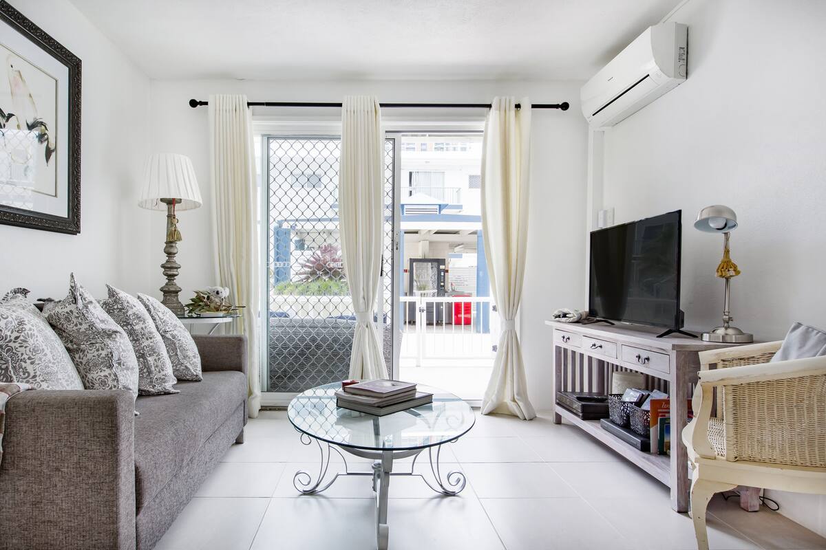 Soak up the Calm Ambience at an All-White Sanctuary