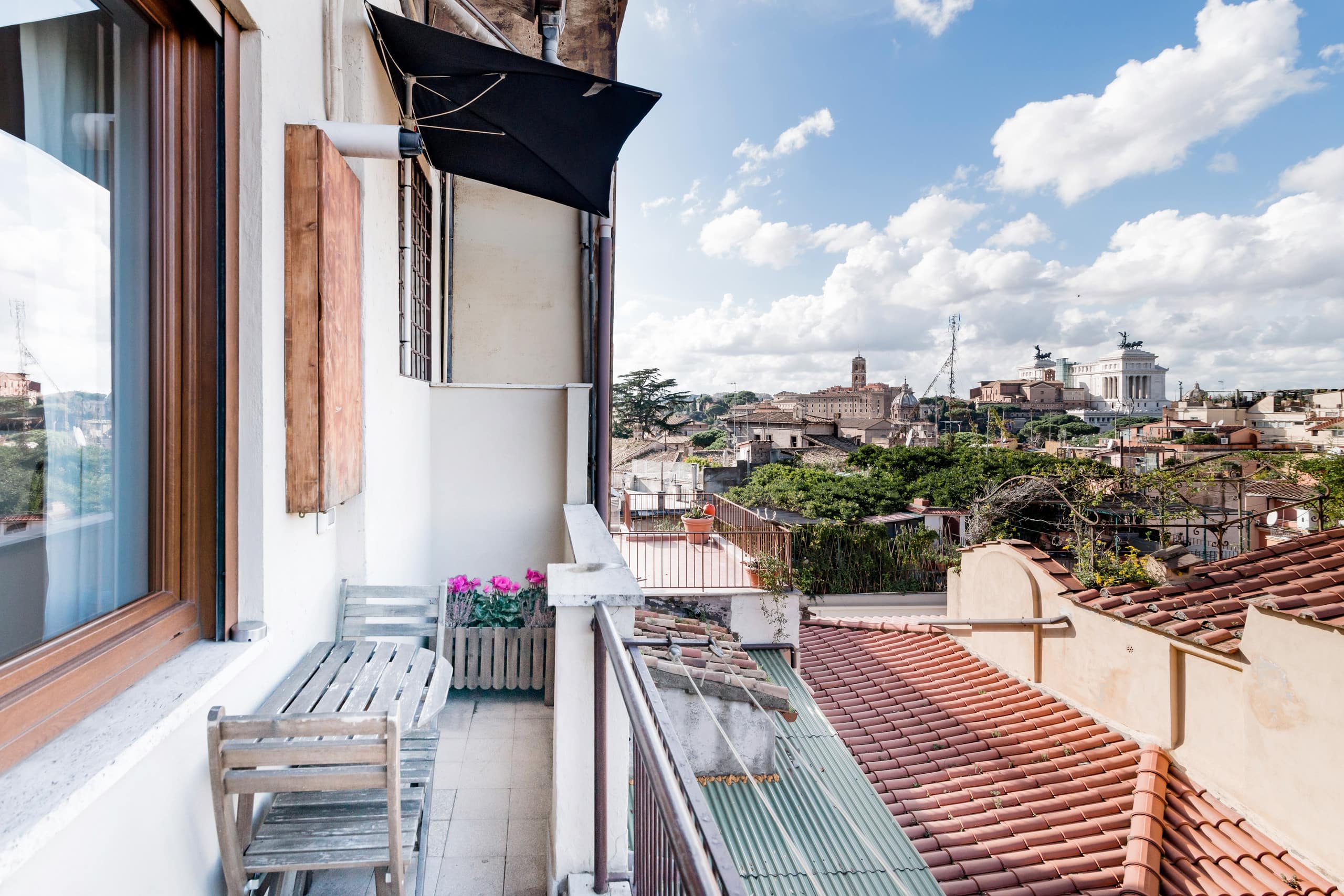 Studio Apartment with View near the Colosseum - Apartments for Rent in Rome, Lazio, Italy