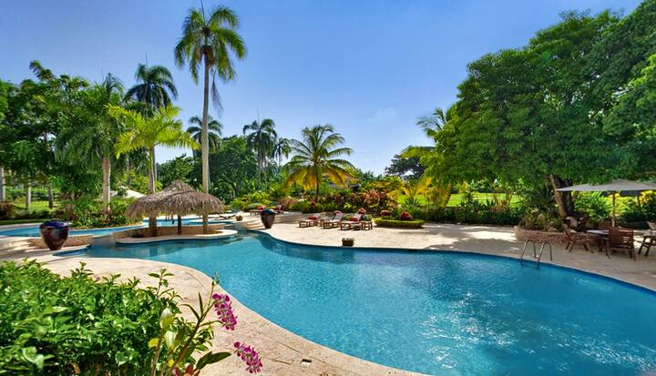 Balaji Palace at Playa Grande | Luxury Retreats
