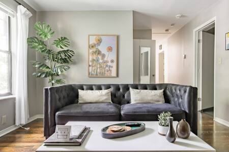 Cheers To The Day, a Stylish Urban Retreat